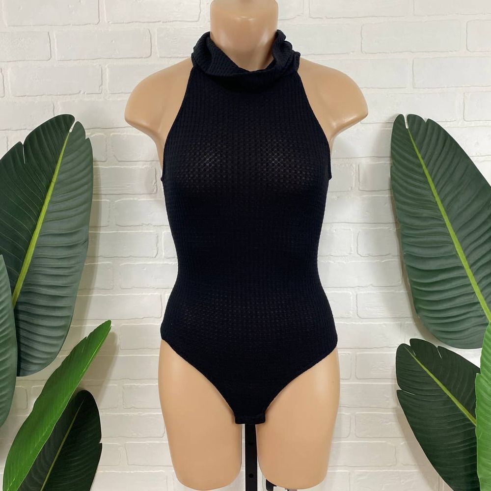 Fashion Nova black mock neck bodysuit